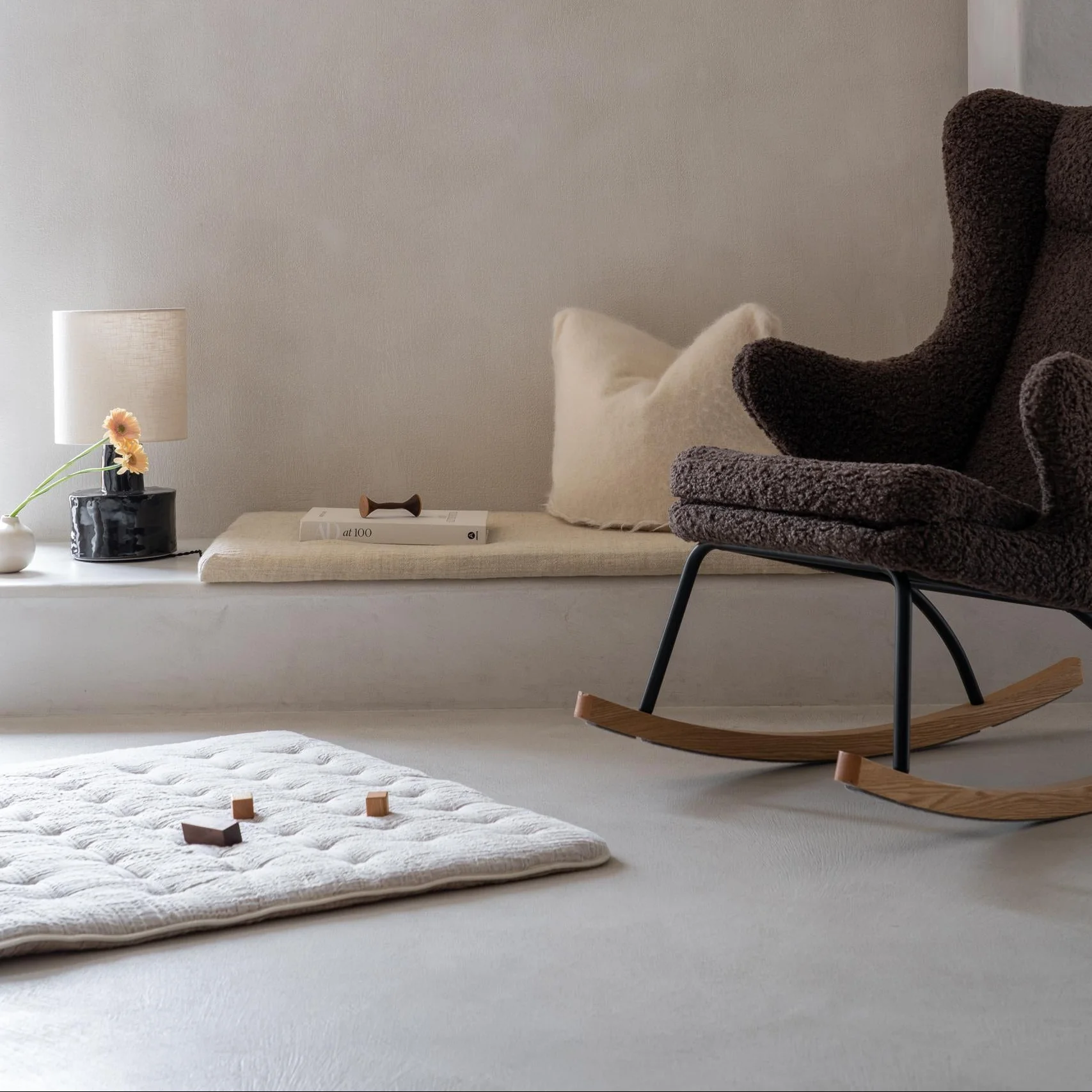 Adults Rocking Chair De Luxe (Bison Teddy) - Image 3