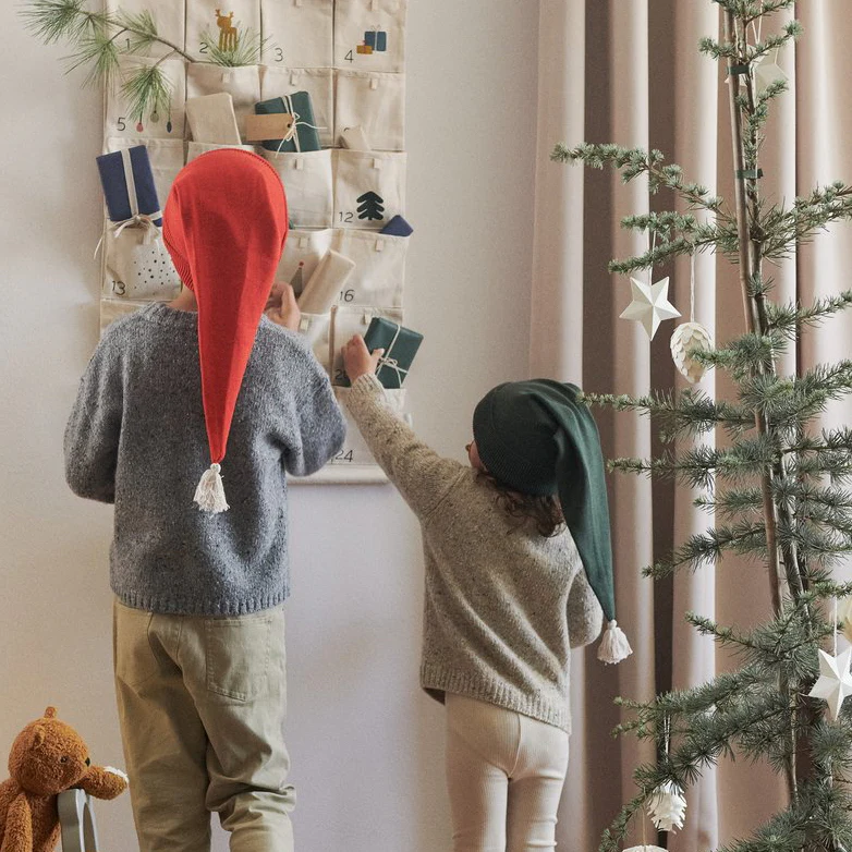 Alf Fine Knitted Christmas Hat (Apple Red) - Image 5