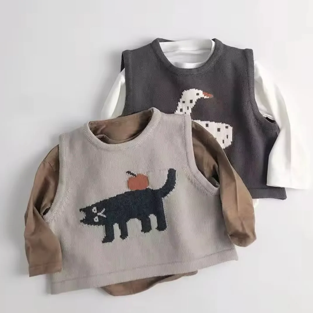Arancia Cat Sleeveless Knit Vest