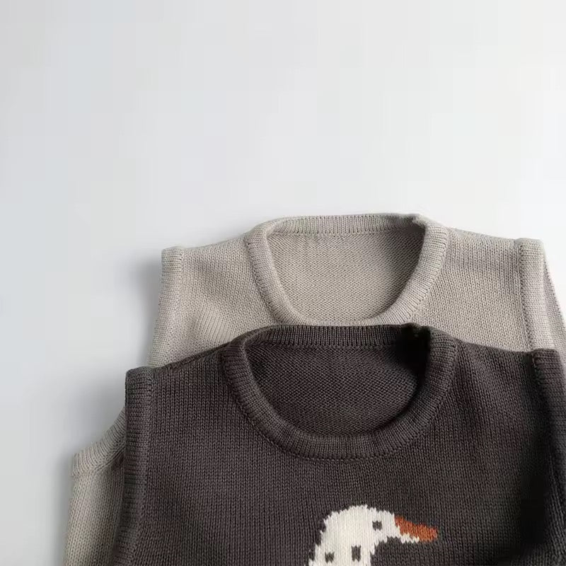 Arancia Cat Sleeveless Knit Vest - Image 5