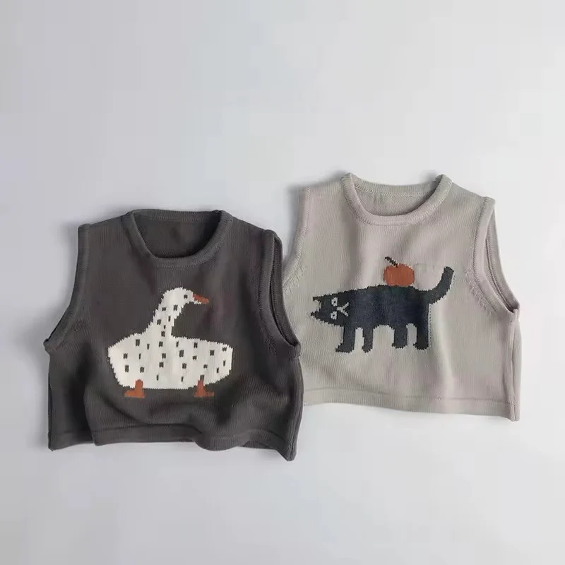 Arancia Cat Sleeveless Knit Vest - Image 8