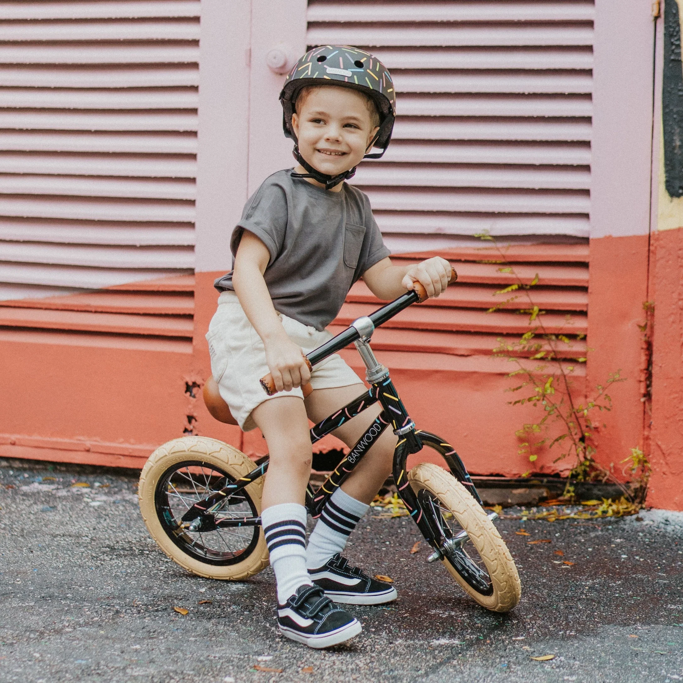 Banwood X Marest First Go! Balance Bike (Black Sprinkle) - Image 4