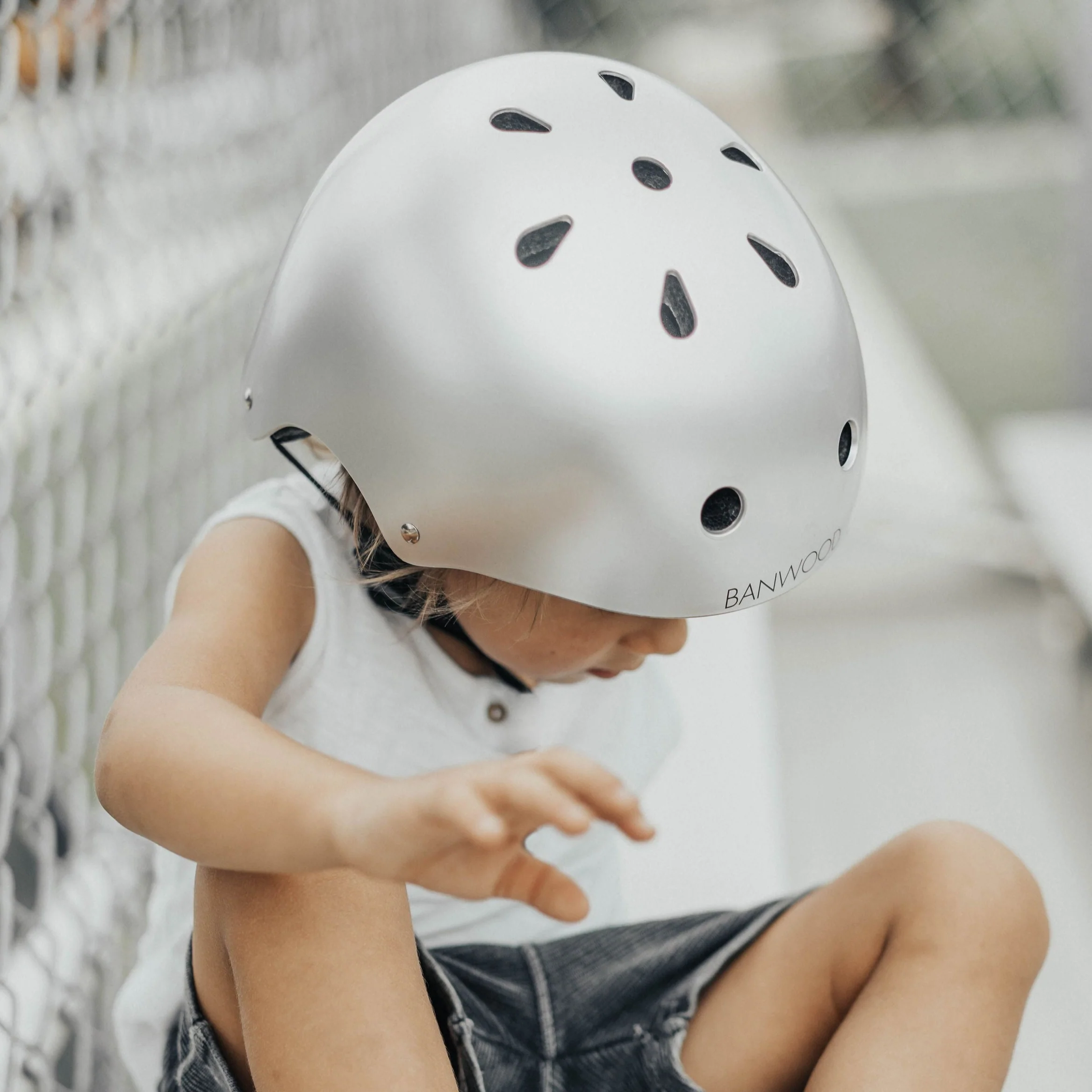 Banwood Classic Bike Helmet (Chrome) - Image 2