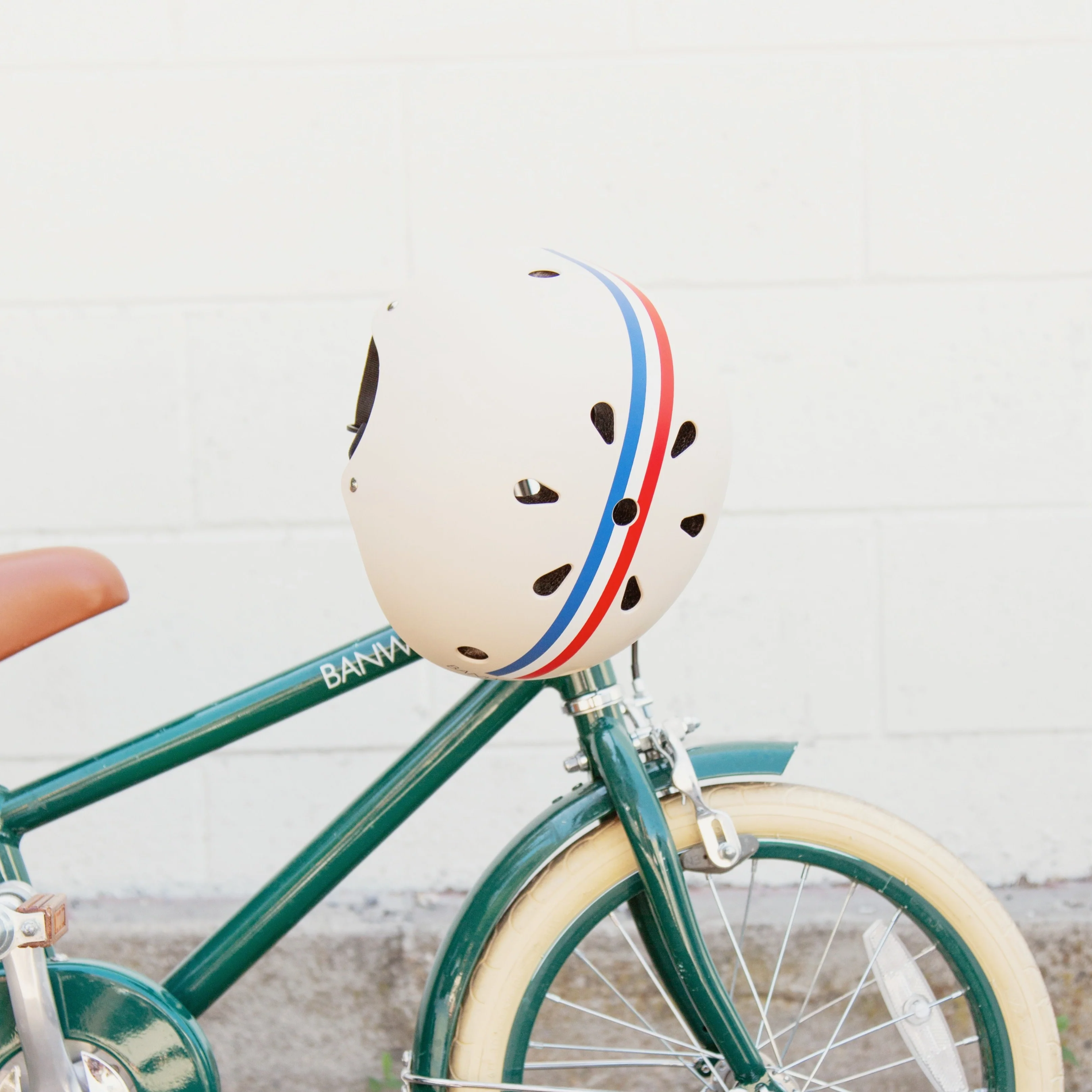 Banwood Classic Bike Helmet (Racer Stripe) - Image 5