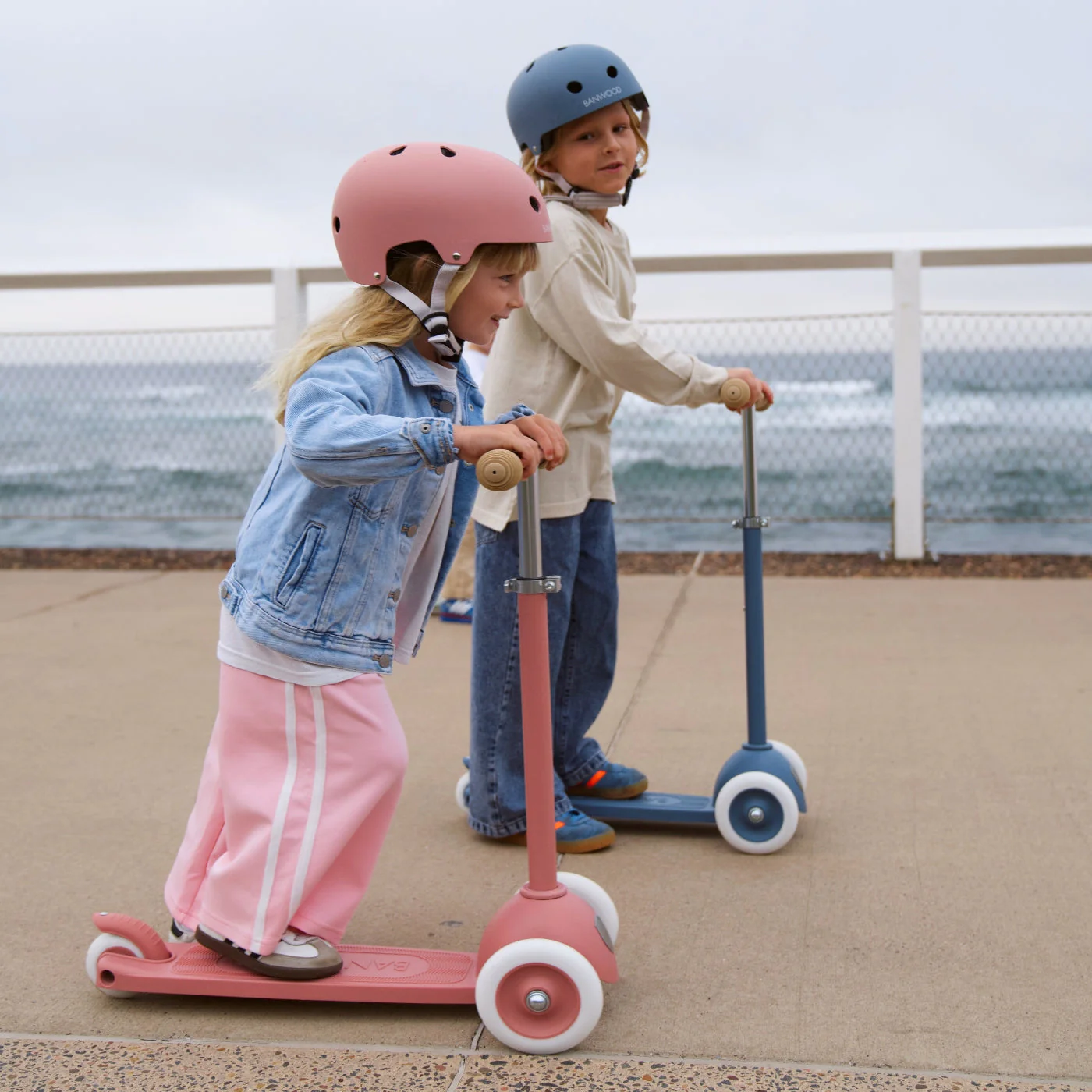 Banwood Eco Bike Helmet (Raspberry) - Image 3