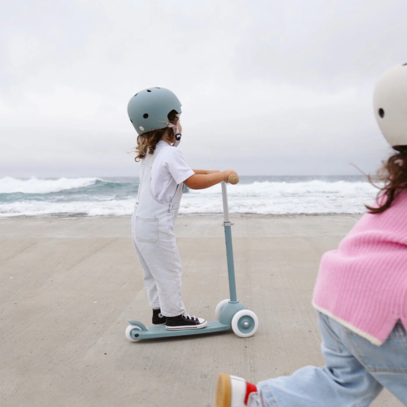 Banwood Eco Bike Helmet (Teal) - Image 3