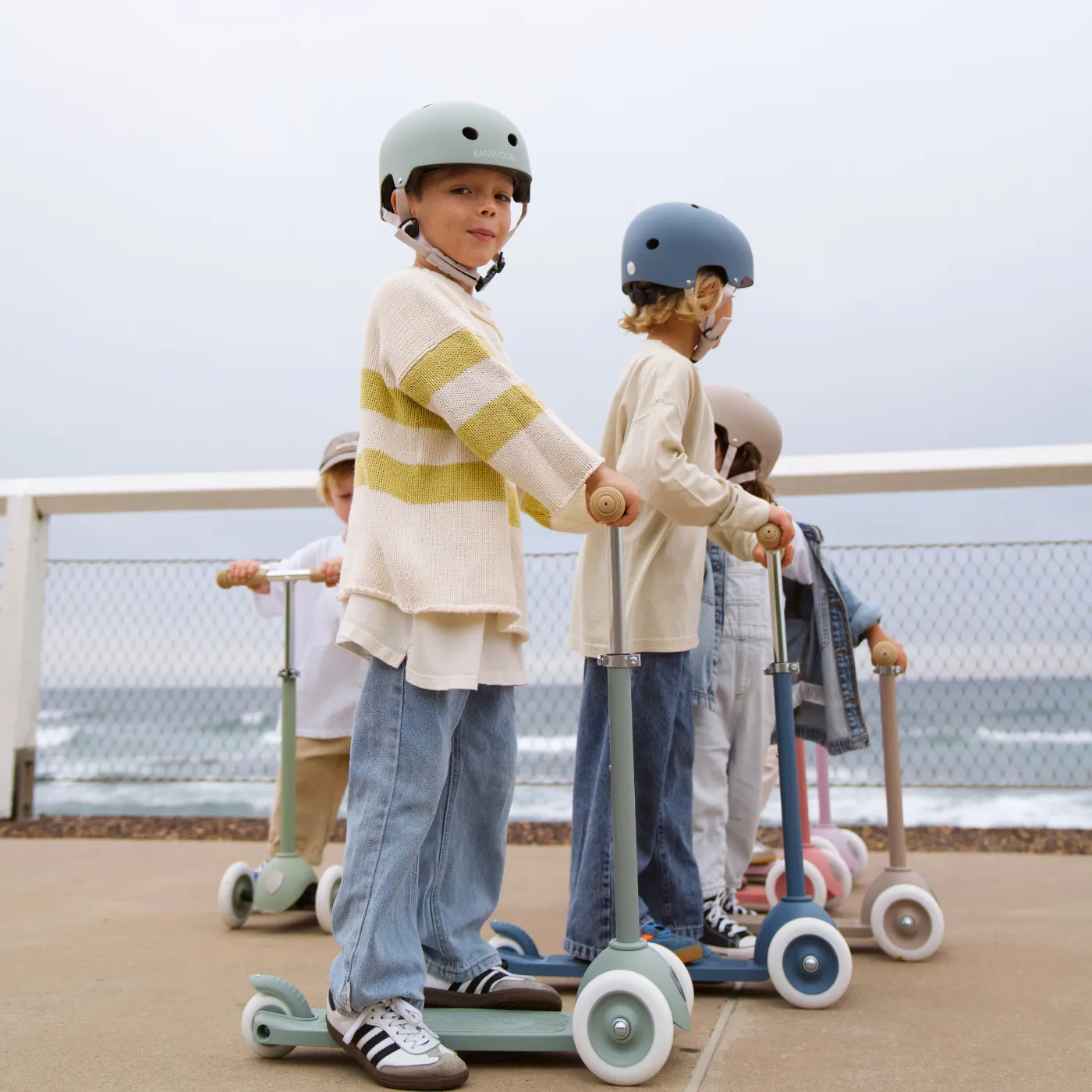 Banwood Eco Kids Scooter (Clay) - Image 4