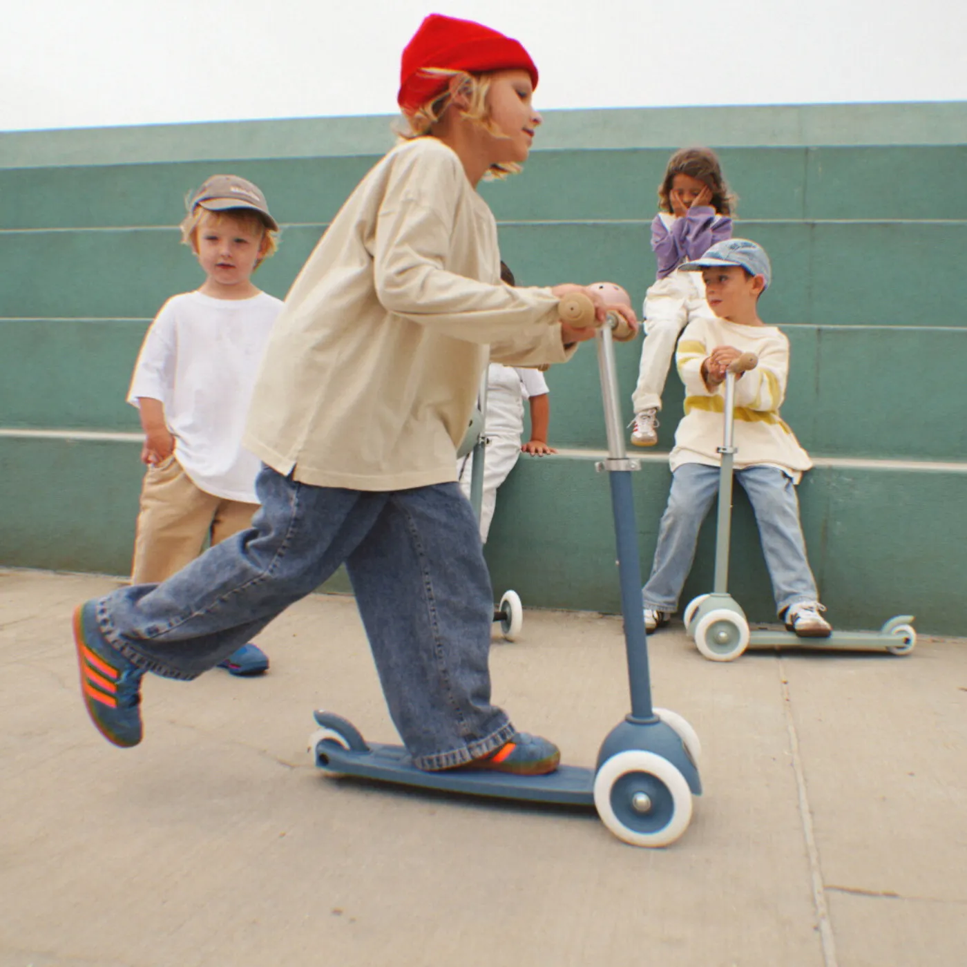 Banwood Eco Kids Scooter (Deep Sea) - Image 10