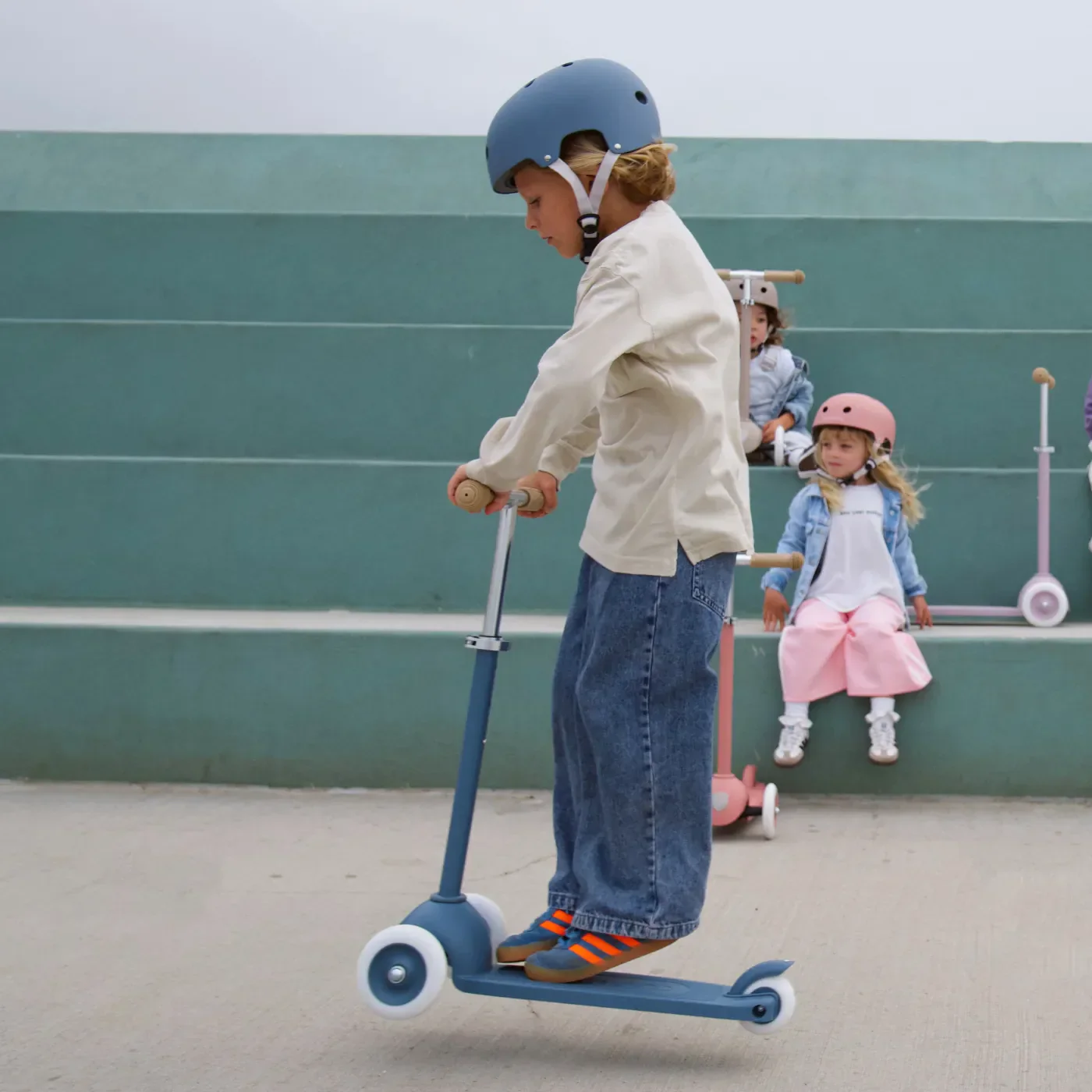 Banwood Eco Kids Scooter (Deep Sea) - Image 11