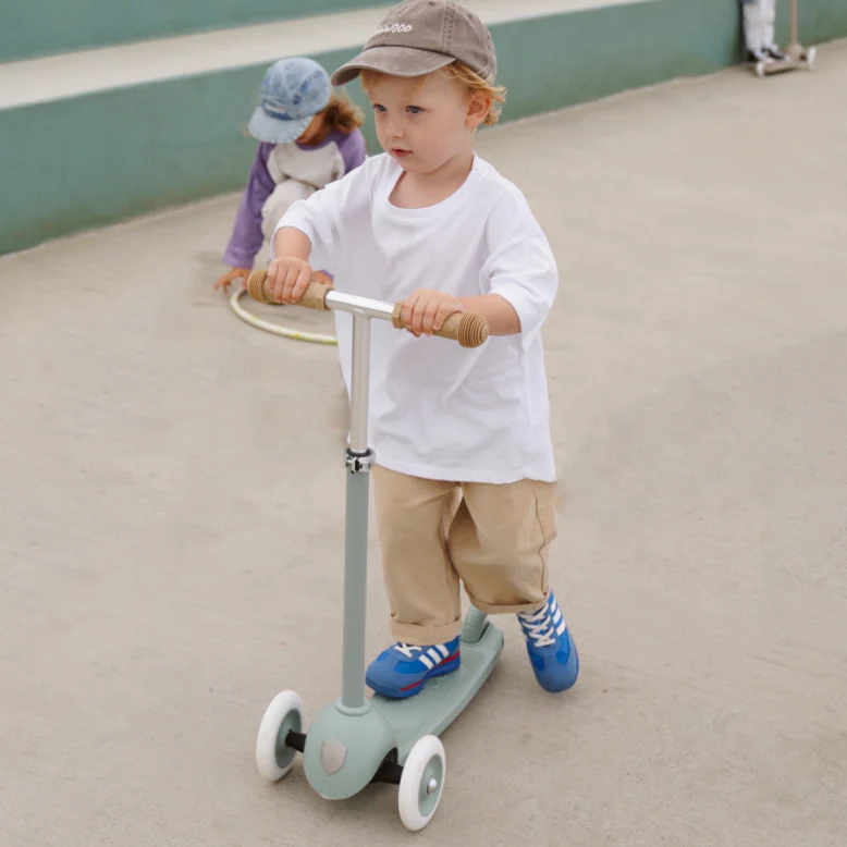 Banwood Eco Kids Scooter (Olive) - Image 3