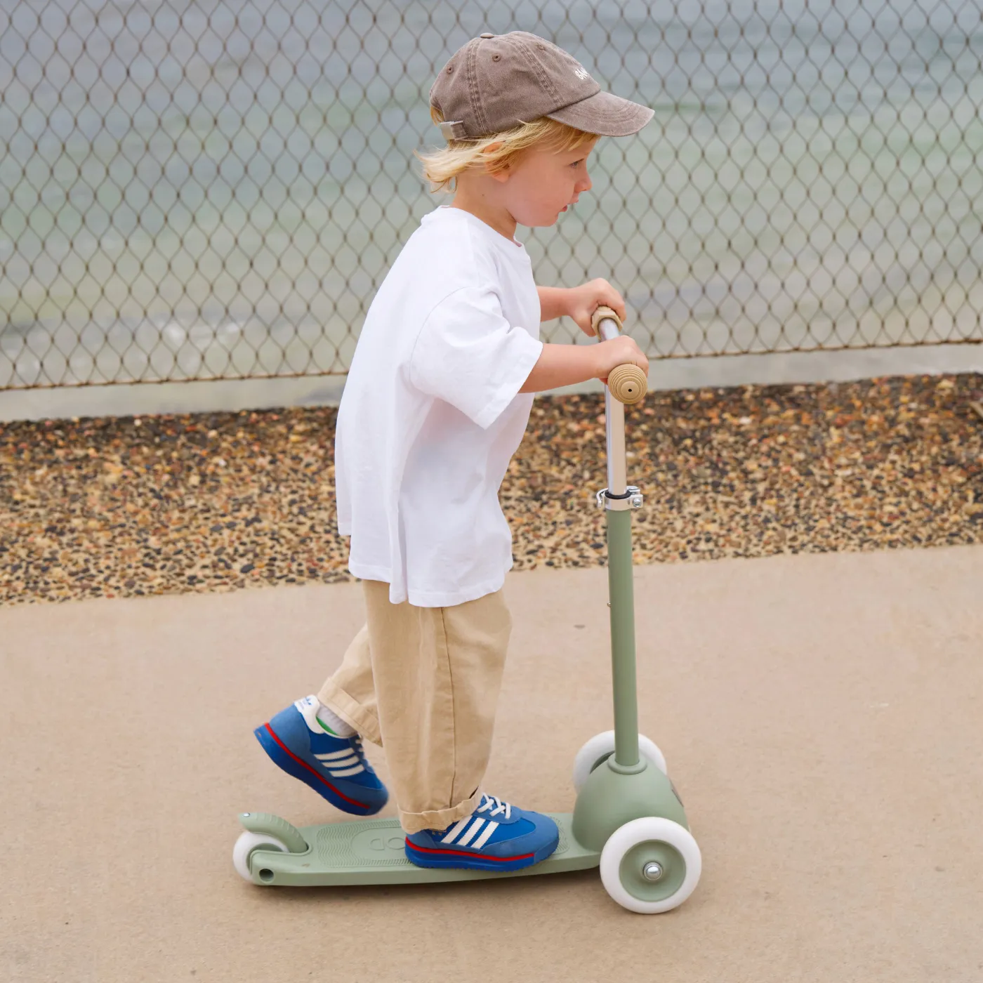 Banwood Eco Kids Scooter (Olive) - Image 9