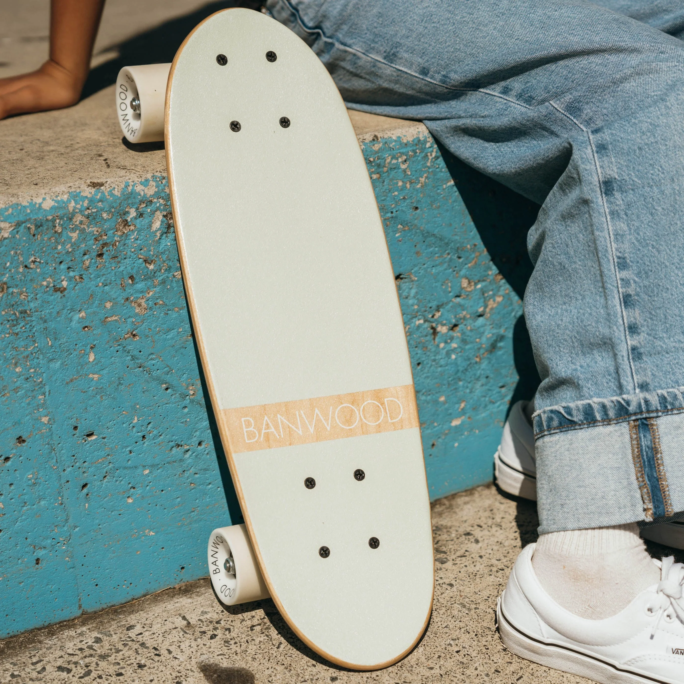 Banwood Kids Skateboard (Pale Mint) - Image 7