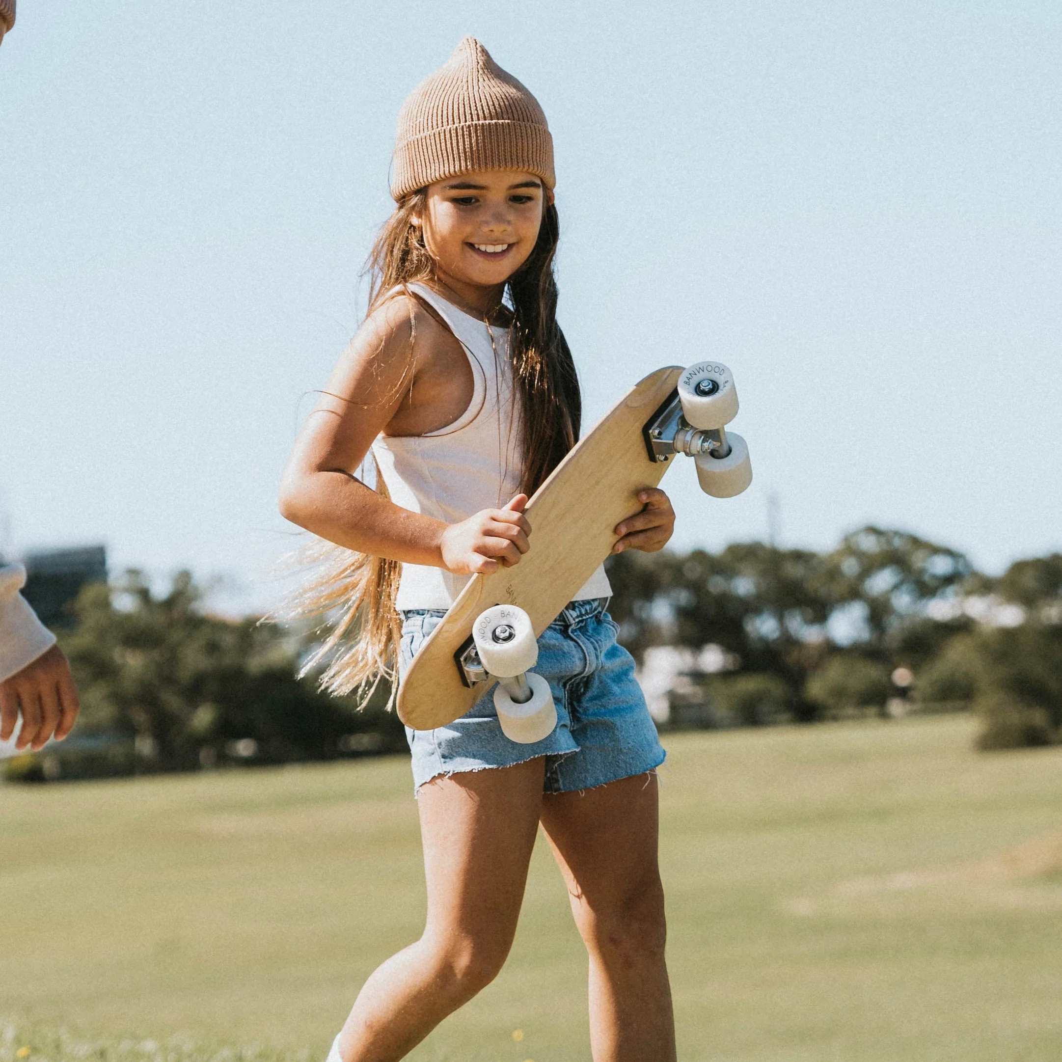 Banwood Kids Skateboard (Nature) - Image 2