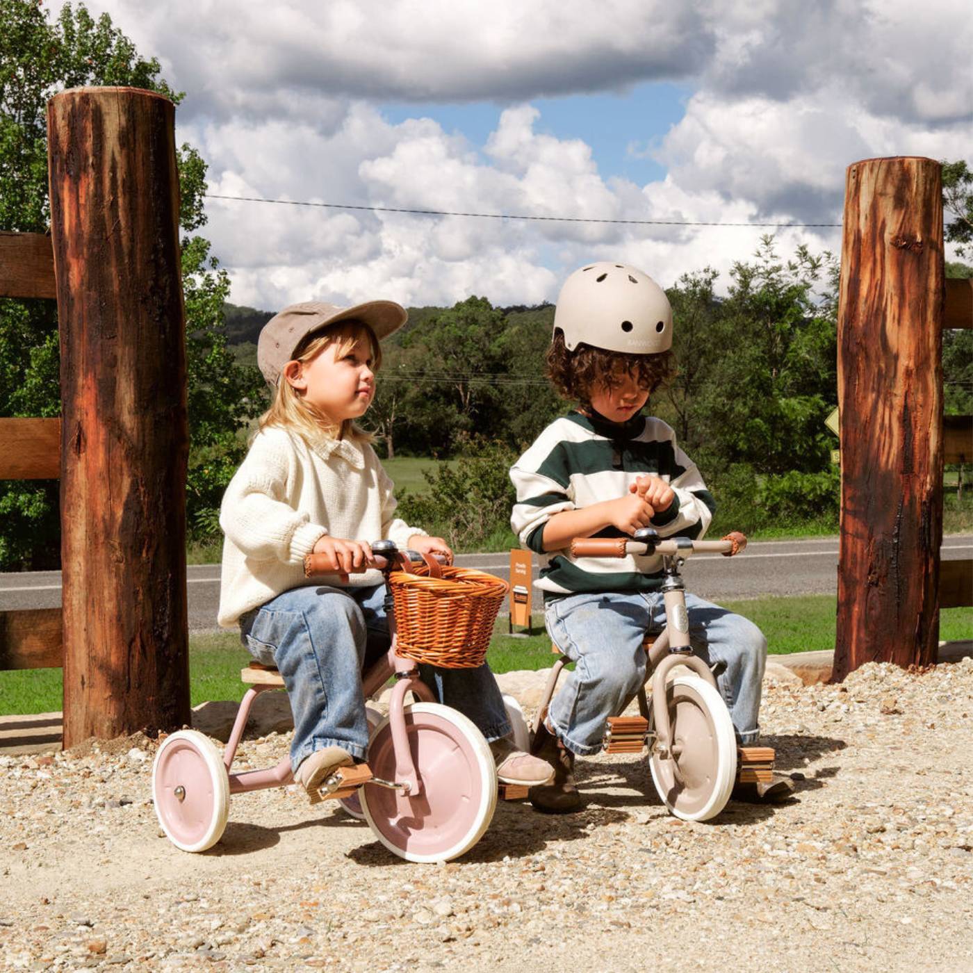 Banwood Vintage Trike (Beige) - Image 3