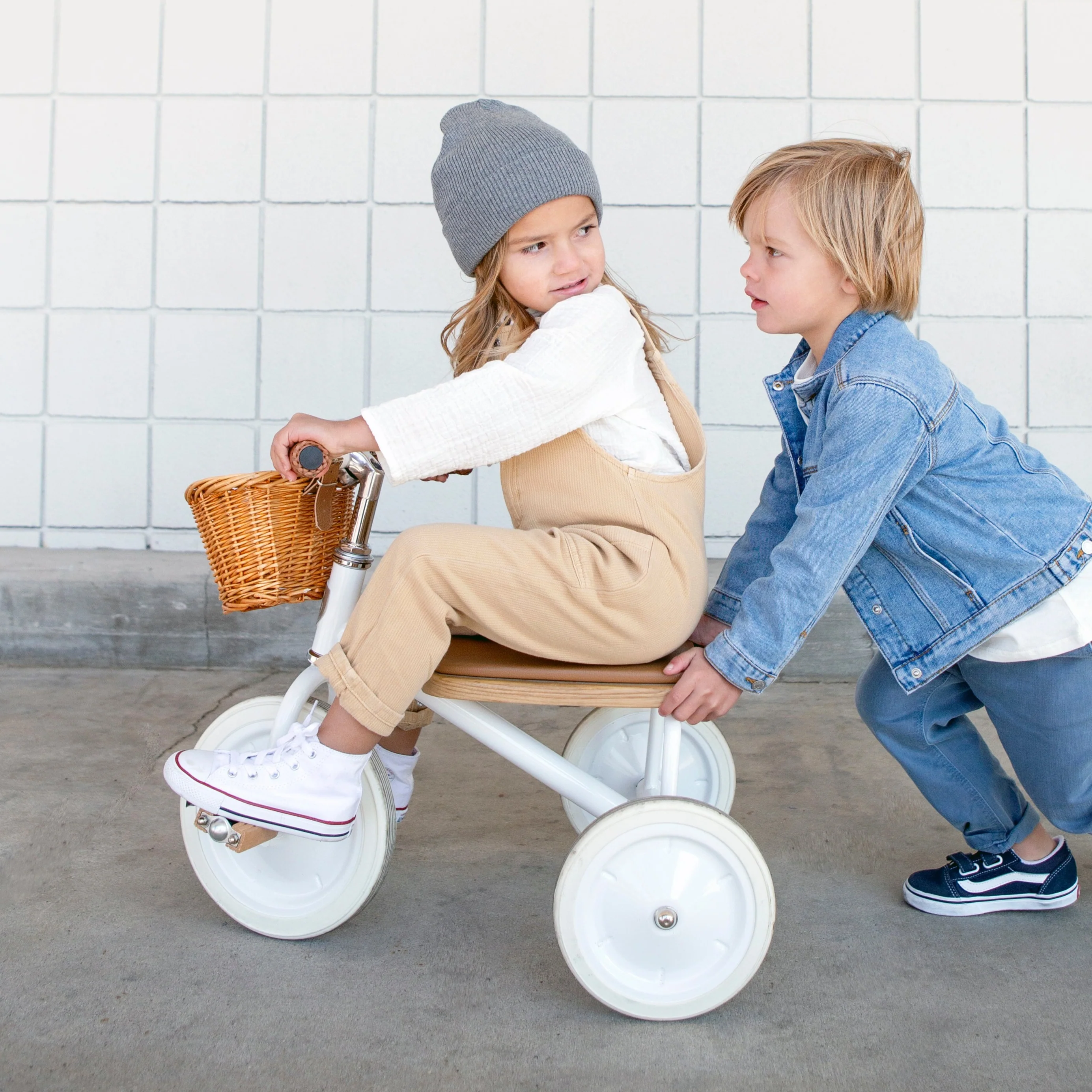 Banwood Vintage Trike (White) - Image 2