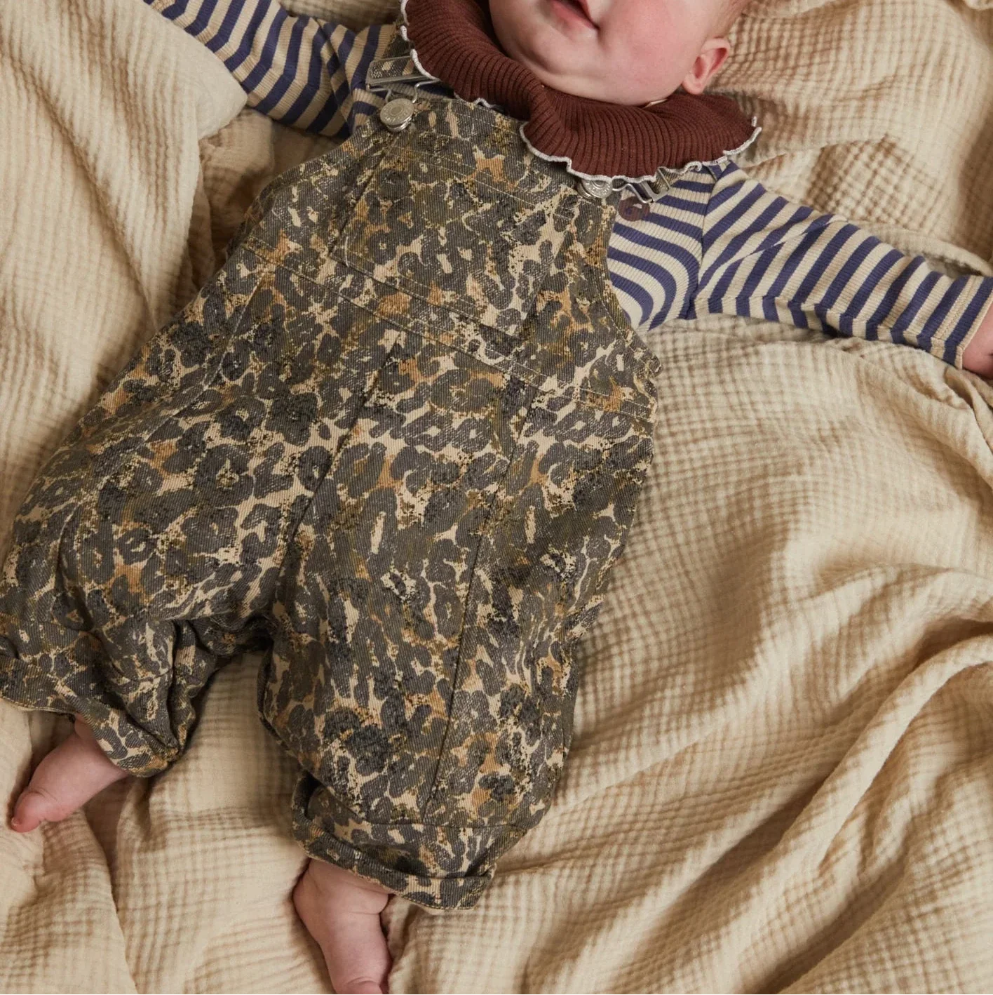 Blythe Leopard Print Cotton Dungarees - Image 10