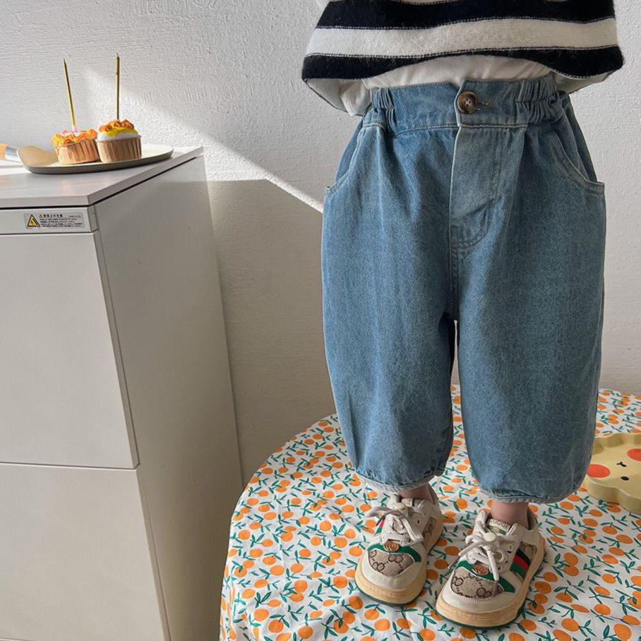 Mika Cropped Denim Jeans - Image 6
