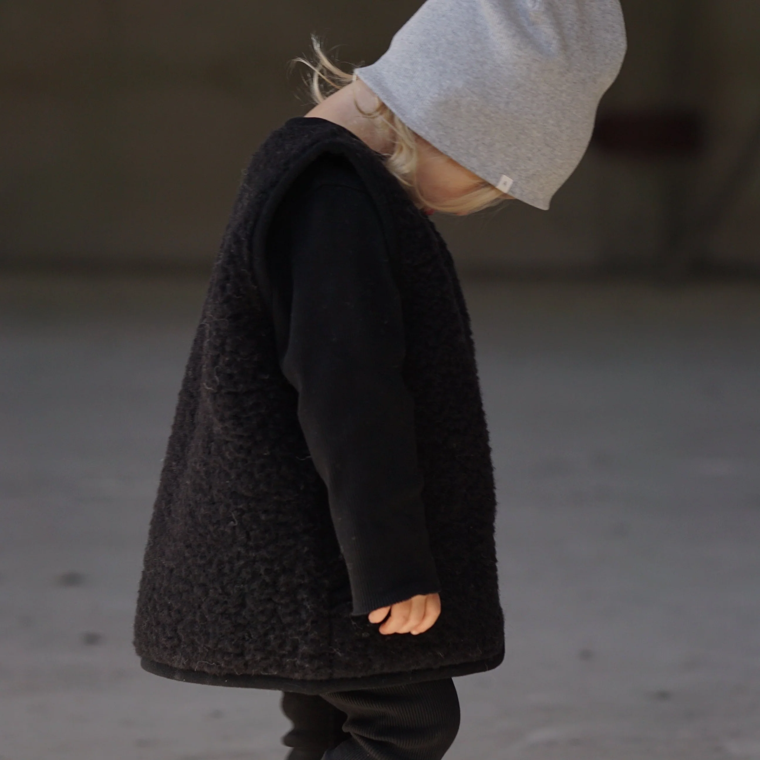 Clara 100% Wool Vest with Lining (Black) - Image 5
