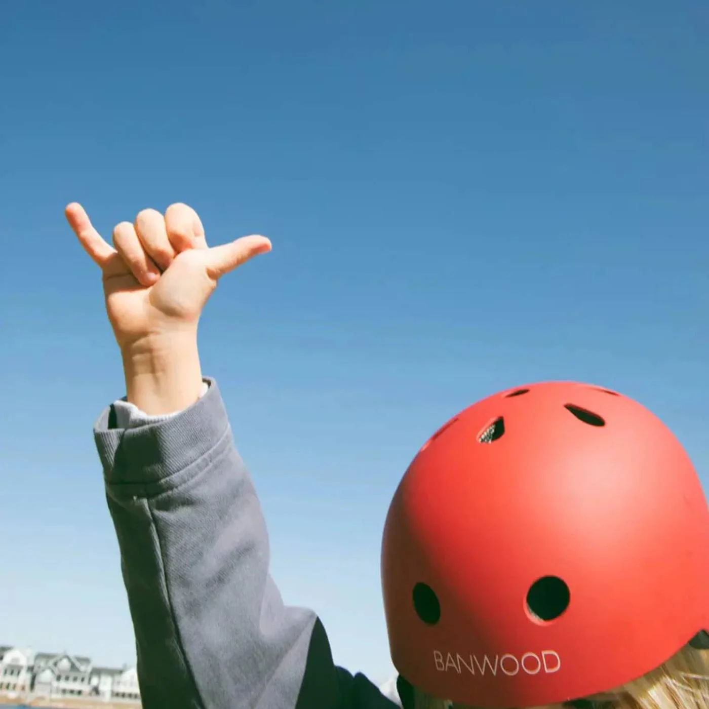 Banwood Classic Bike Helmet (Matte Red) - Image 2