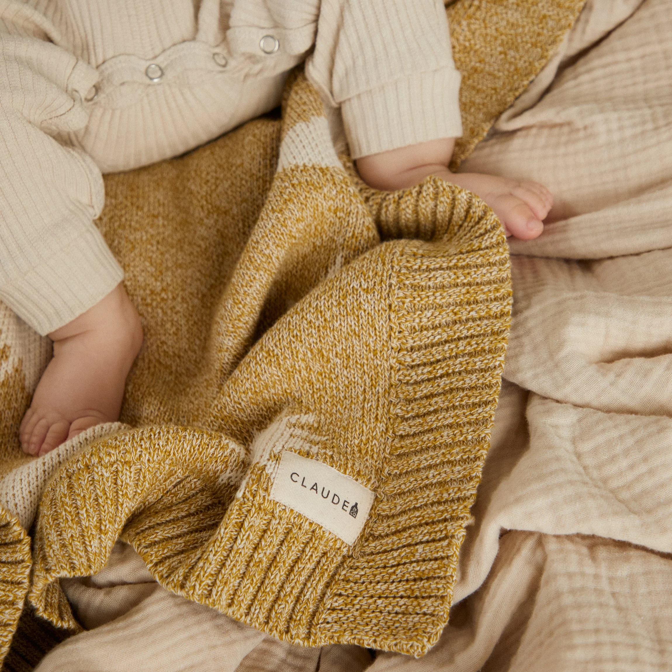Cozmo Moon + Star Golden Organic Knit Blanket - Image 3