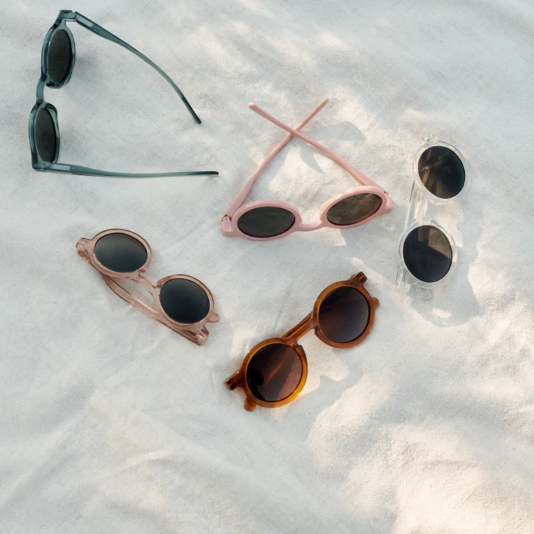 Darla Retro Round Sunglasses (Mustard Transparent) - Image 3