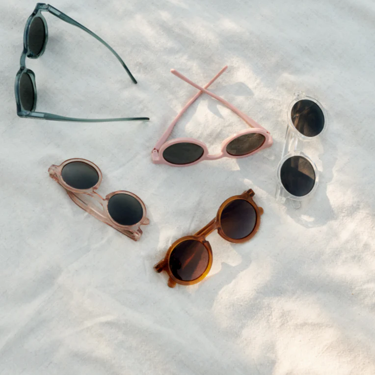 Darla Retro Round Sunglasses (Rose Transparent) - Image 8