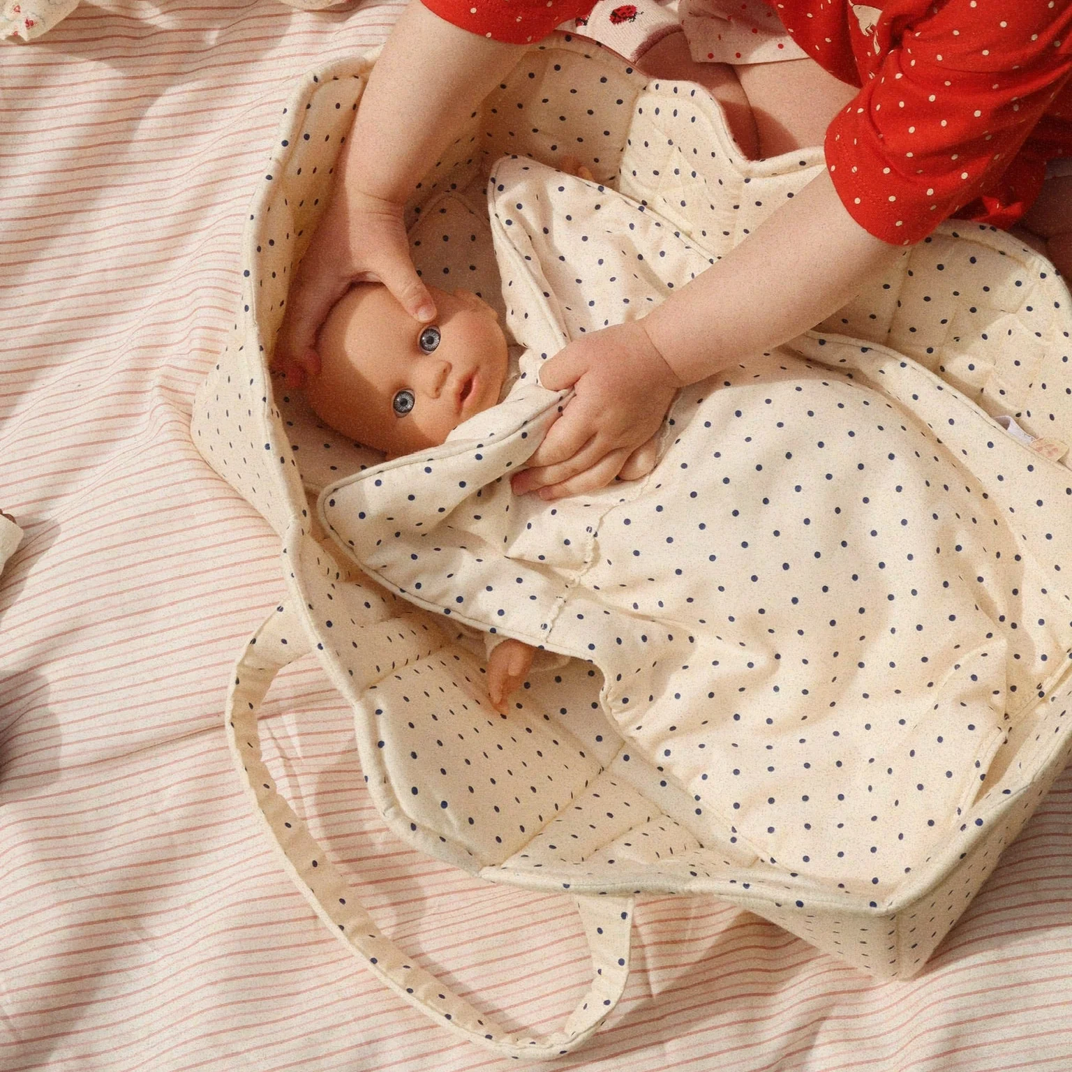 Doll Polka Dot Carrier Basket (Estate Dot) - Image 2