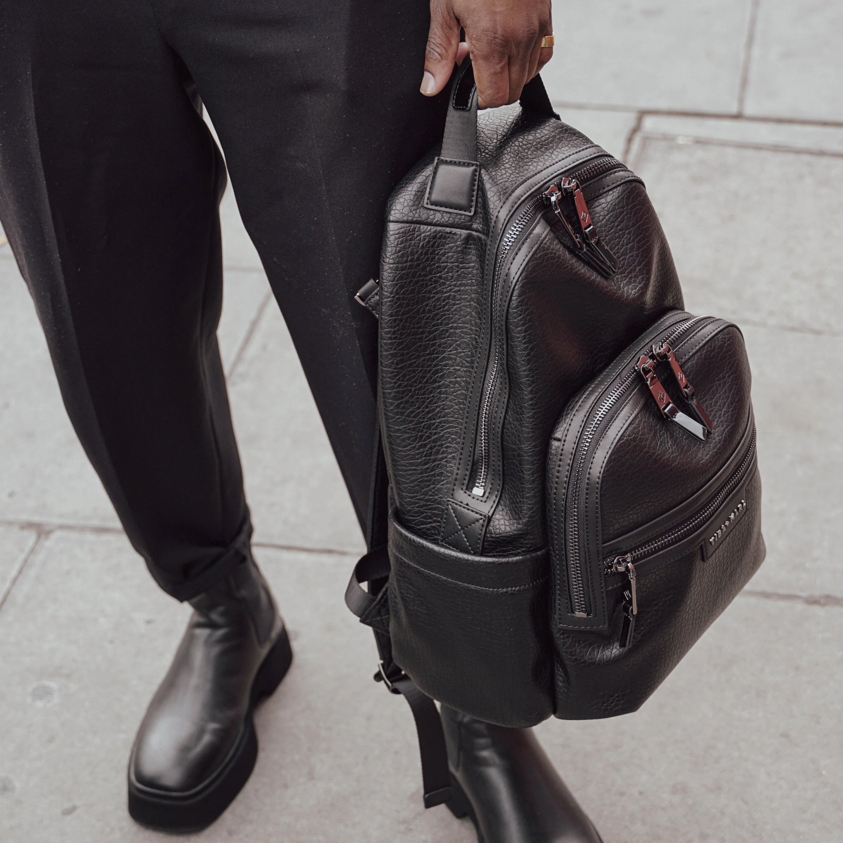 Elwood 2.0 Changing Backpack (Black) - Image 9