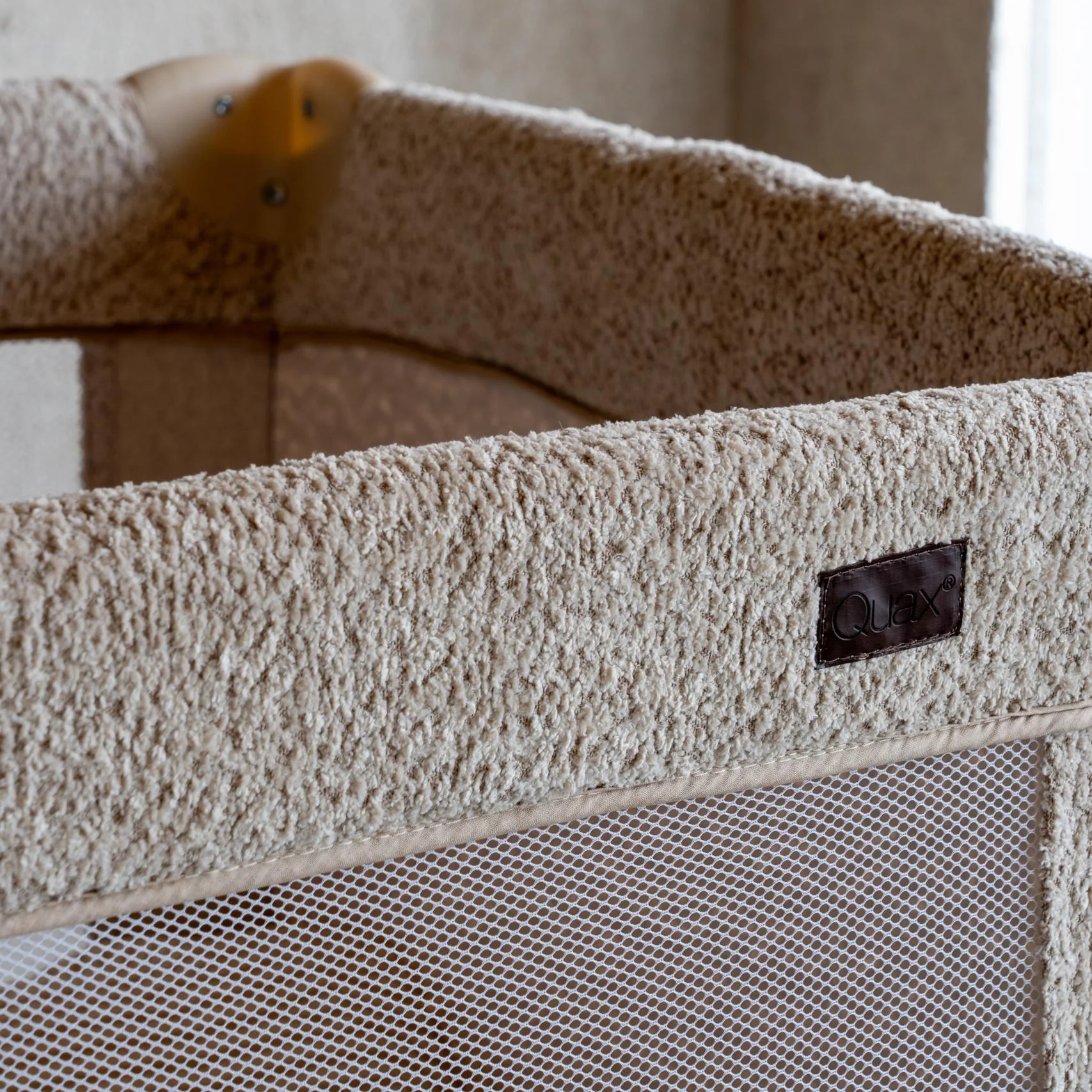 Foldable Boucle Baby Travel Cot (Boucle Sheep) - Image 3