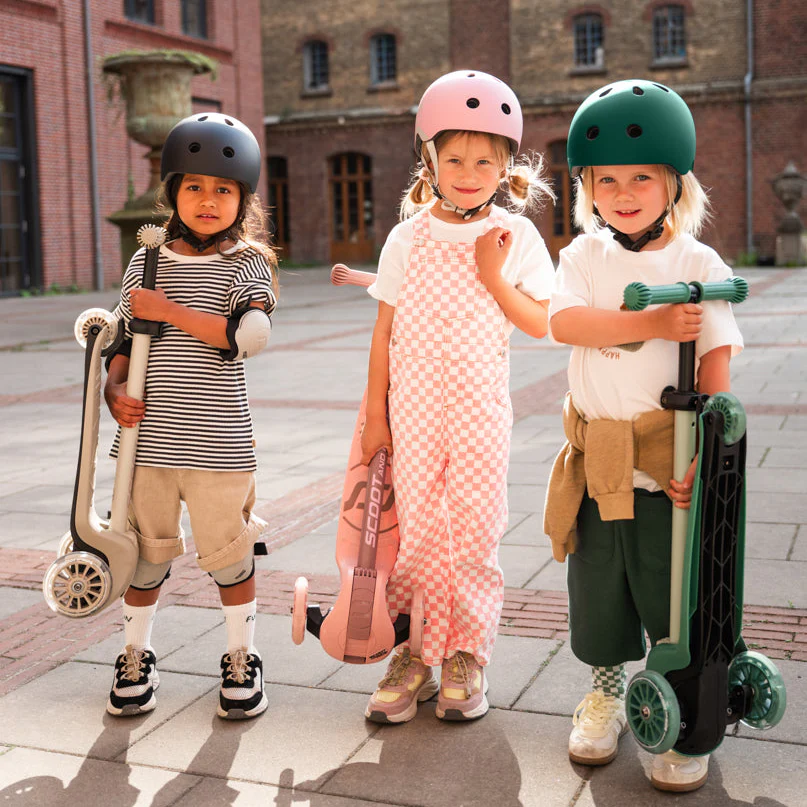 Highway Kick 3S Steerable Foldable Scooter with LED Wheels (Ash) - Image 13