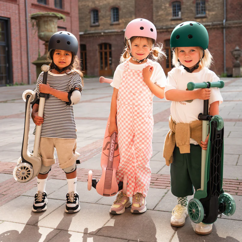 Highway Kick 3S Steerable Foldable Scooter with LED Wheels (Rose) - Image 3