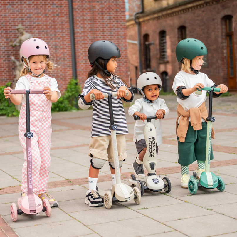Highway Kick 3S Steerable Foldable Scooter with LED Wheels (Rose) - Image 4