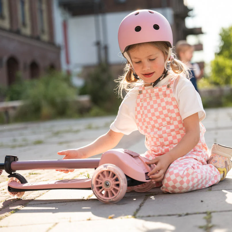 Highway Kick 3S Steerable Foldable Scooter with LED Wheels (Rose) - Image 7