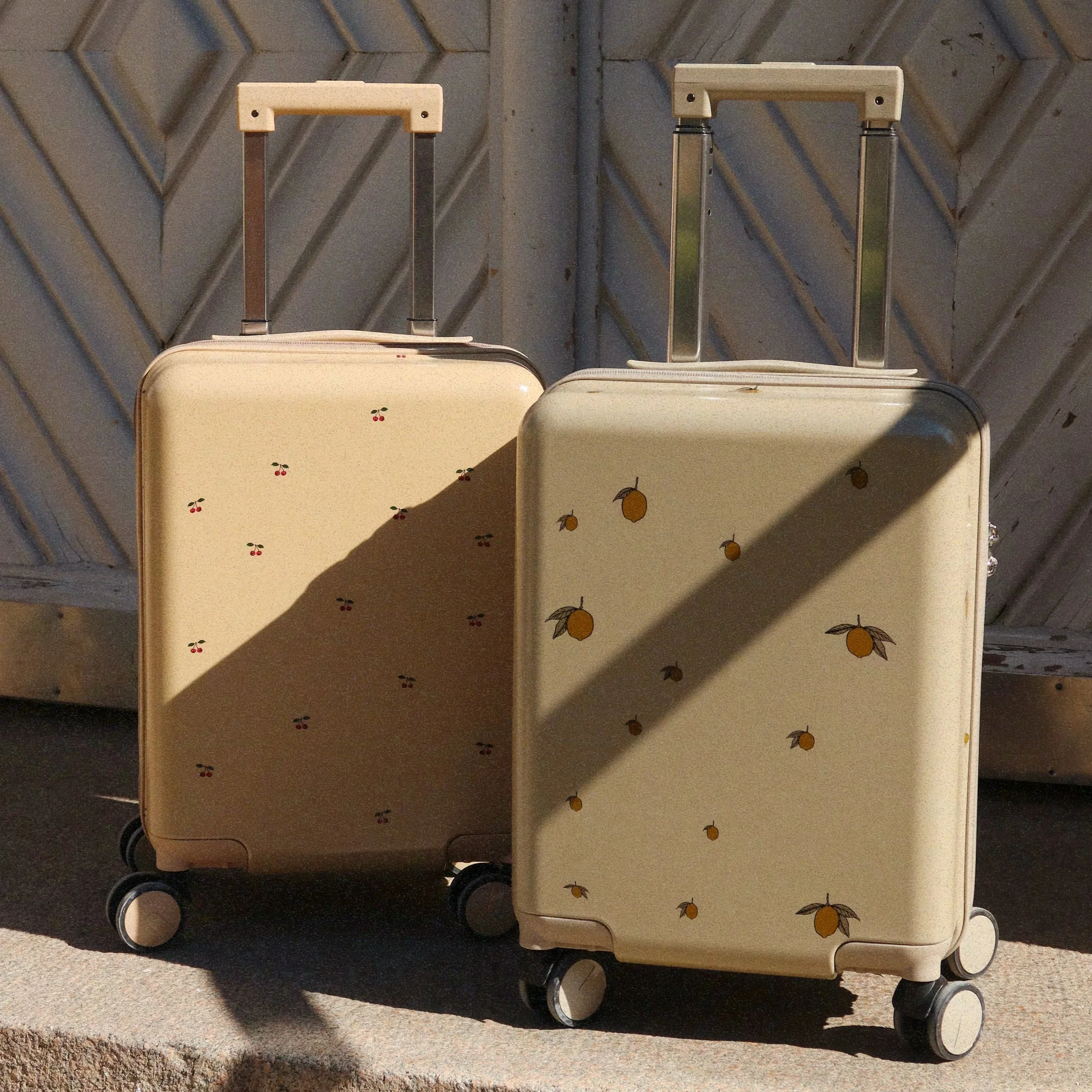 Lemon Print Travel Suitcase