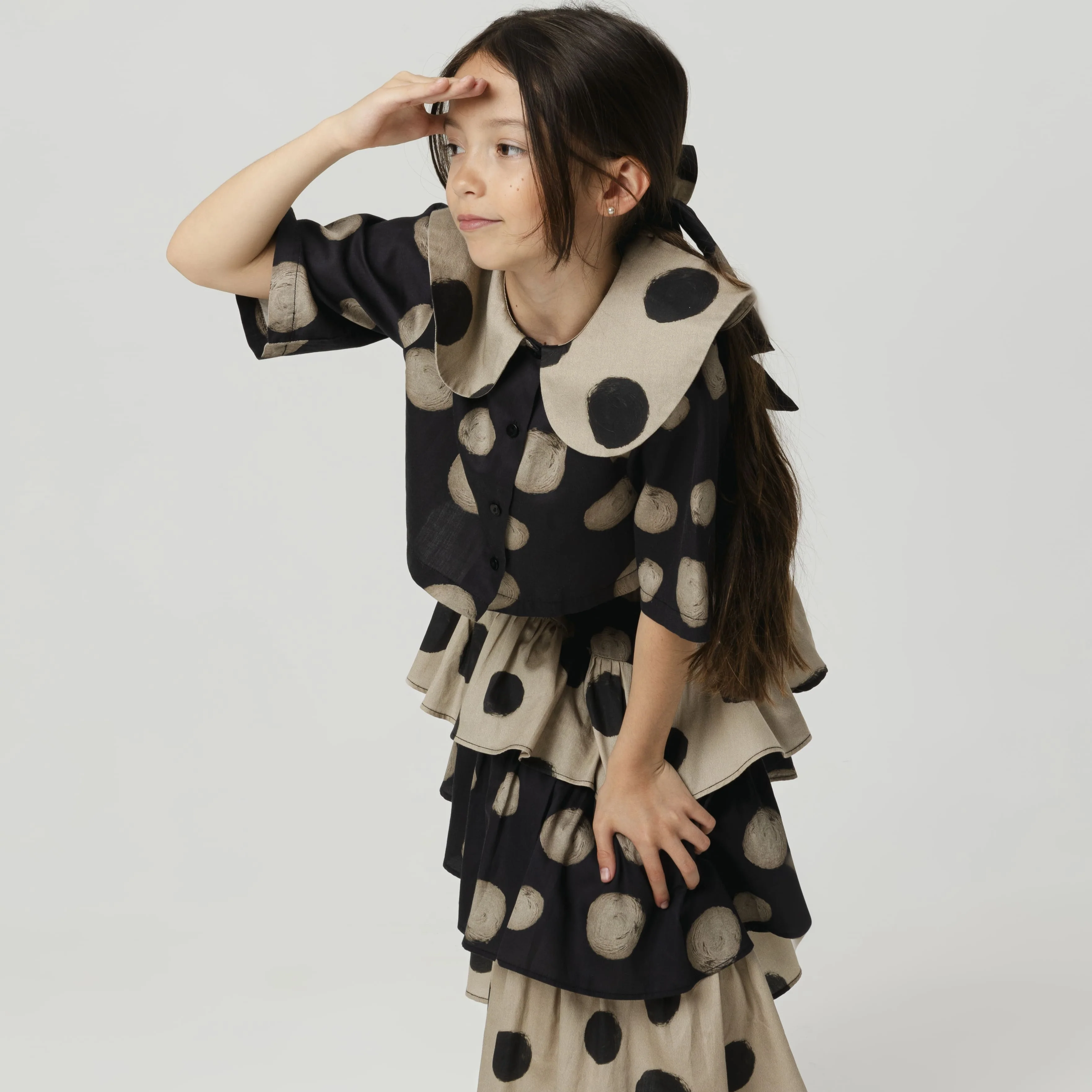 Leonilde Polka Dot Collared Cotton Cropped Shirt (Black) - Image 4