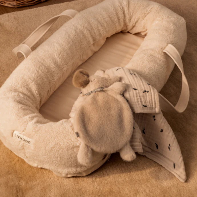 Lewis Calming Mini Whale Muslin Cloth Pack of 2 (Sandy) - Image 4