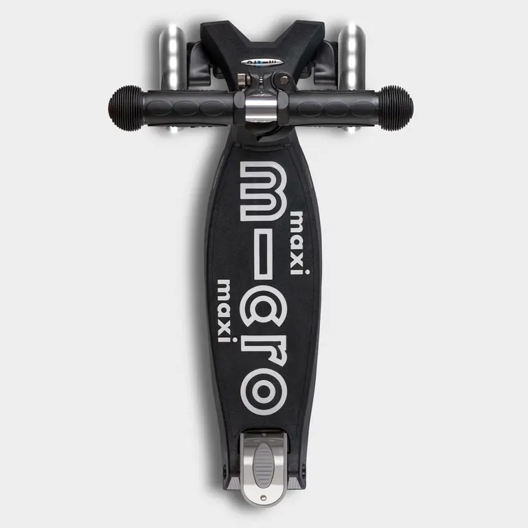 Maxi Micro Deluxe ECO Scooter with 3 LED Wheels (Black) - Image 5