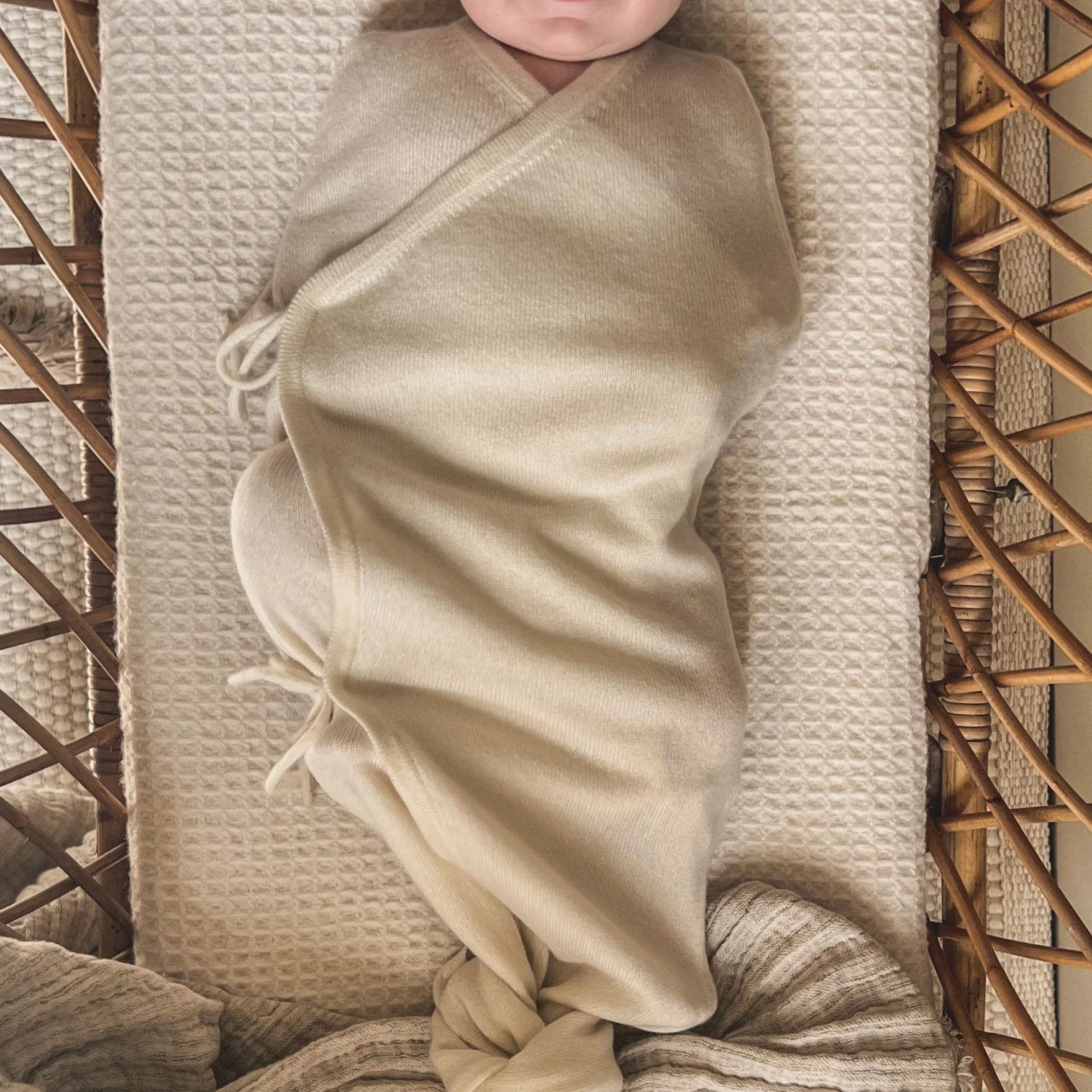 Maxim Premium Cashmere Baby Swaddle (Ivory) - Image 4