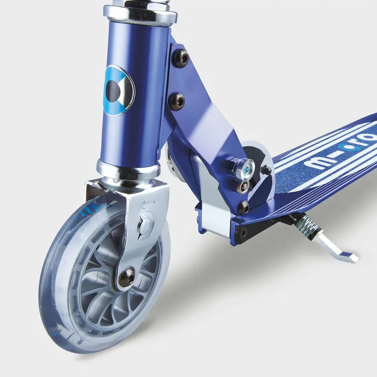 Micro Classic Sprite Foldable Scooter (Blue) - Image 4