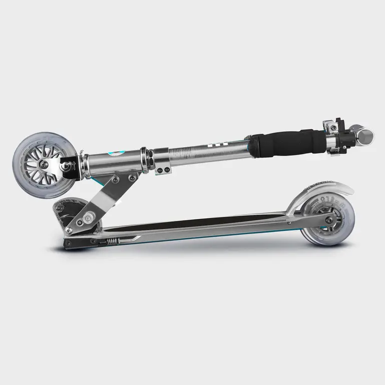 Micro Classic Sprite Foldable Scooter (Silver) - Image 3
