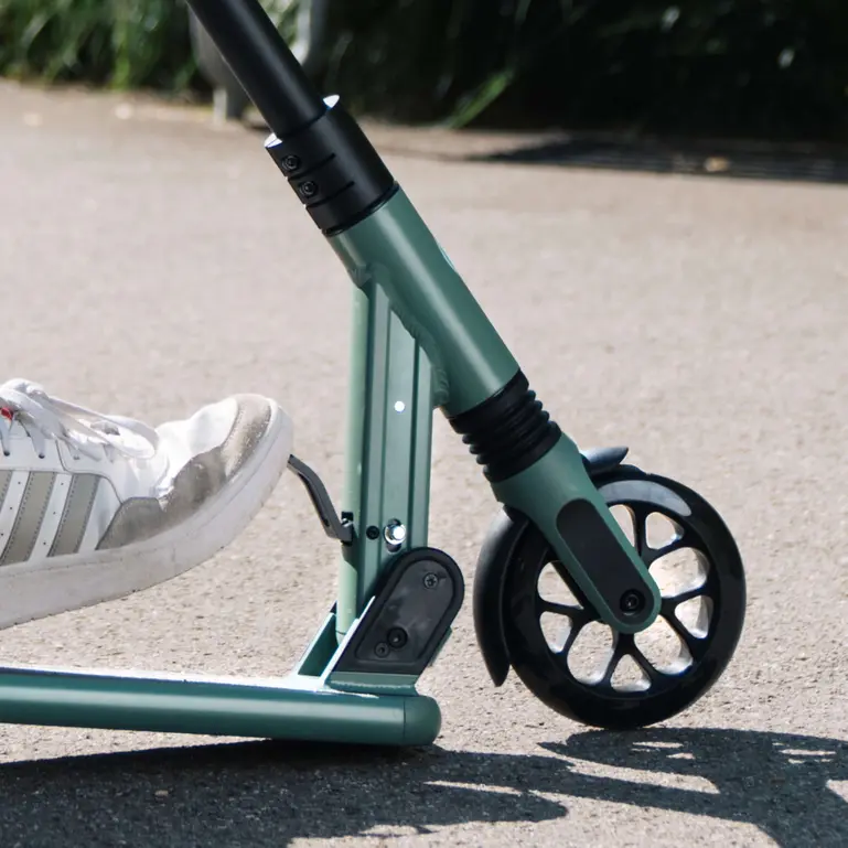 Micro Sprite Suspension Foldable Scooter (Green) - Image 5
