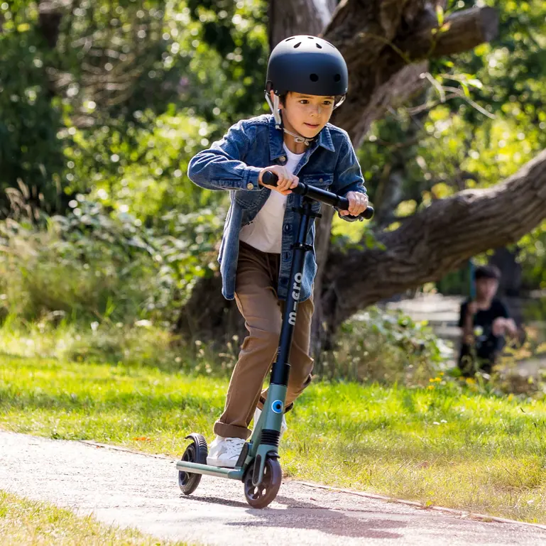 Micro Sprite Suspension Foldable Scooter (Green) - Image 6