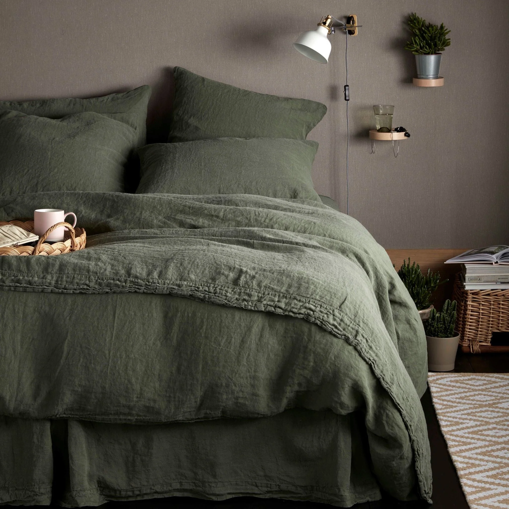 Olive Green Pure Linen Oxford Pillowcase - Image 3