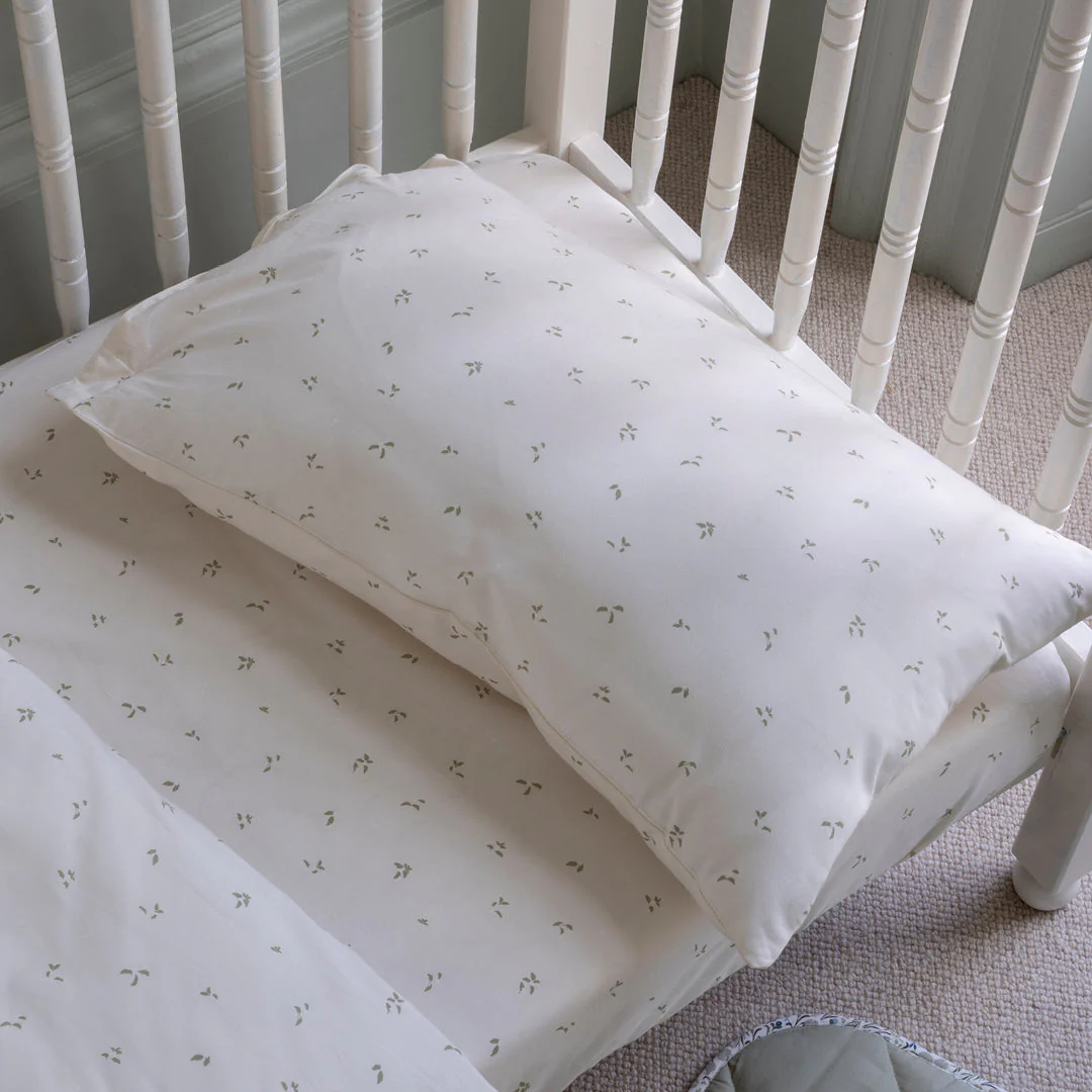Organic Cotbed Fitted Sheet (Nettle Scatter) - Image 2