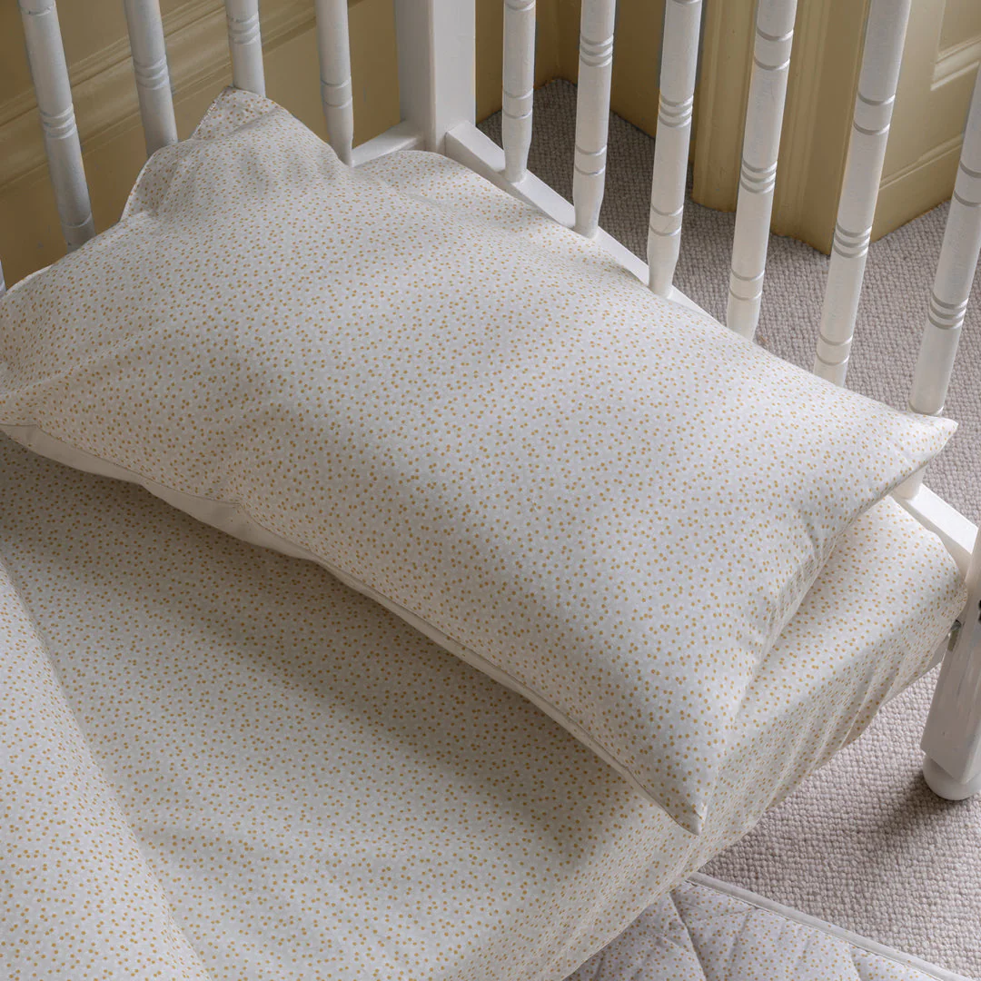 Organic Cotton Cotbed Bedding Set (Daisy Meadow) - Image 4