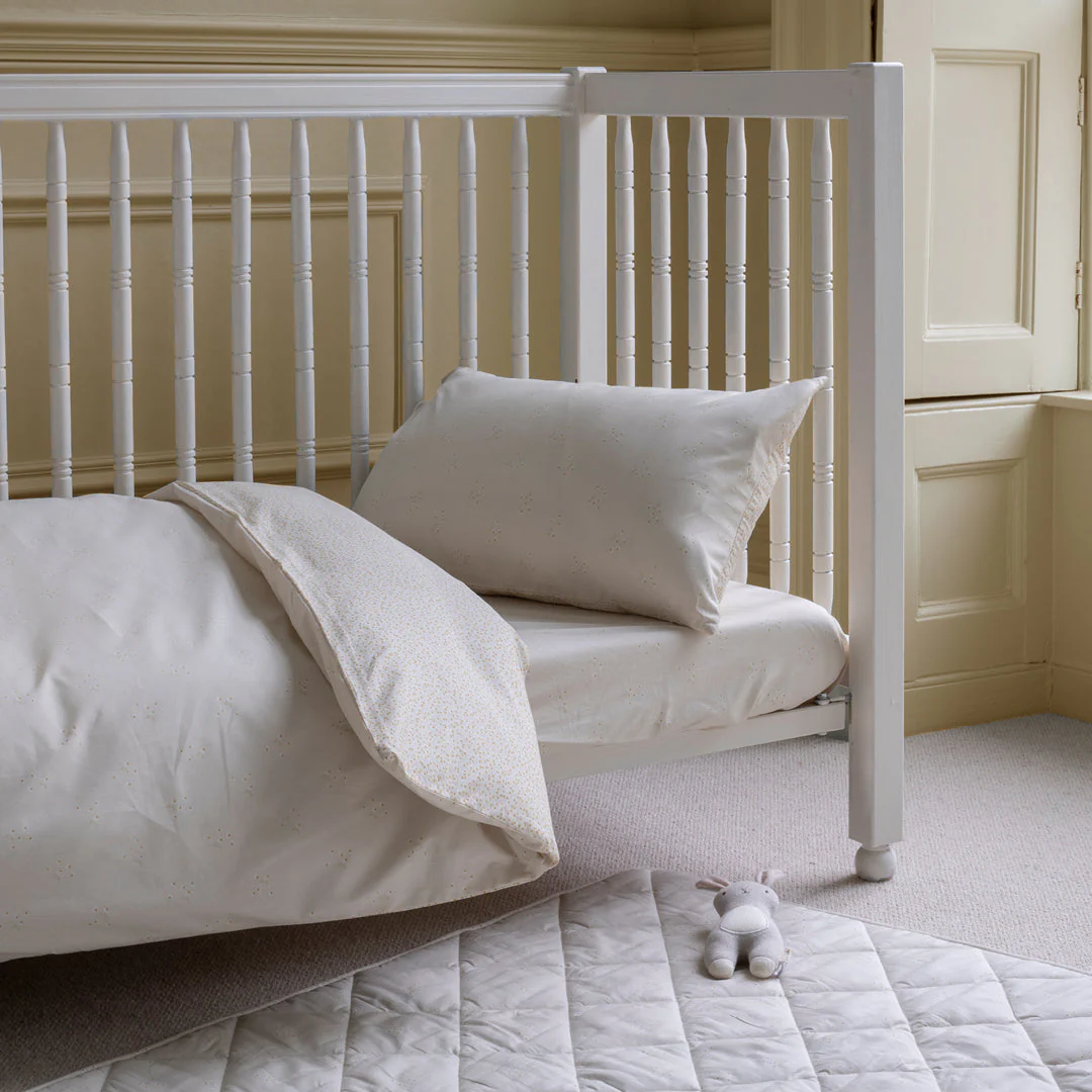 Organic Cotton Cotbed Bedding Set (Wild Chamomile) - Image 3