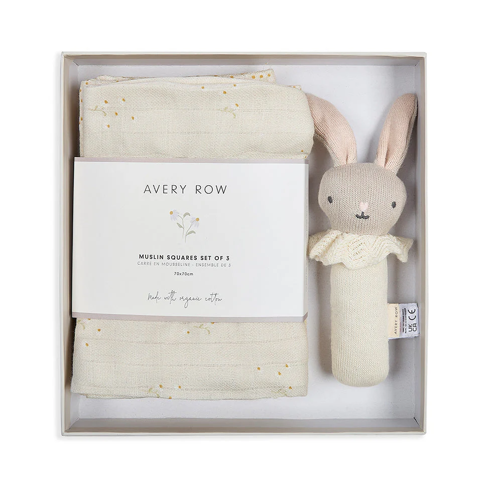 Rattle & Organic Cotton Muslin New Baby Gift Set (Chamomile) - Image 4
