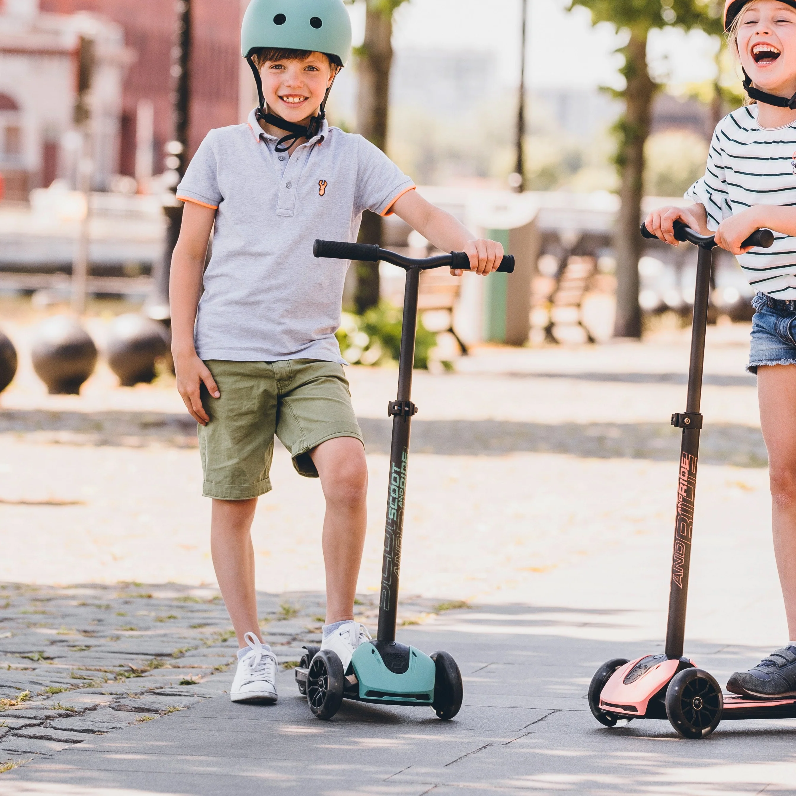 Highway Kick 5 Scooter with LED Wheels (Forest) - Image 4