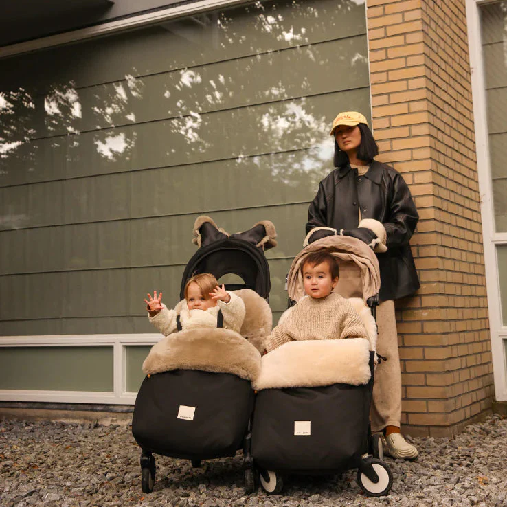 Sheepskin Universal Fixed Harness Buggy Puffmuff (Noir + Milk) - Image 4
