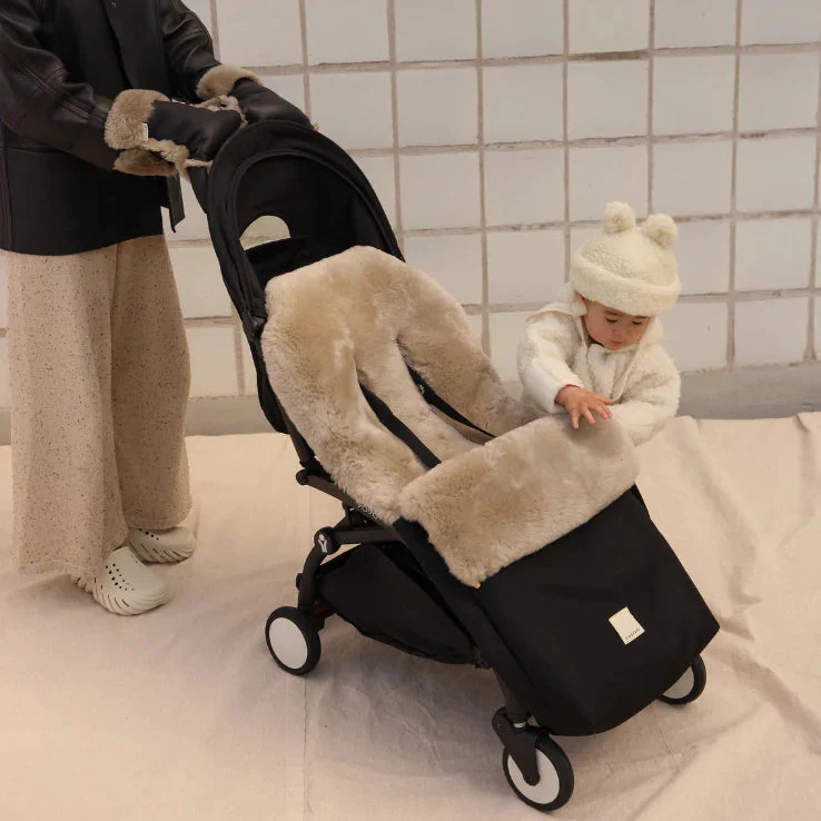 Sheepskin Universal Fixed Harness Buggy Puffmuff (Noir + Toast) - Image 14